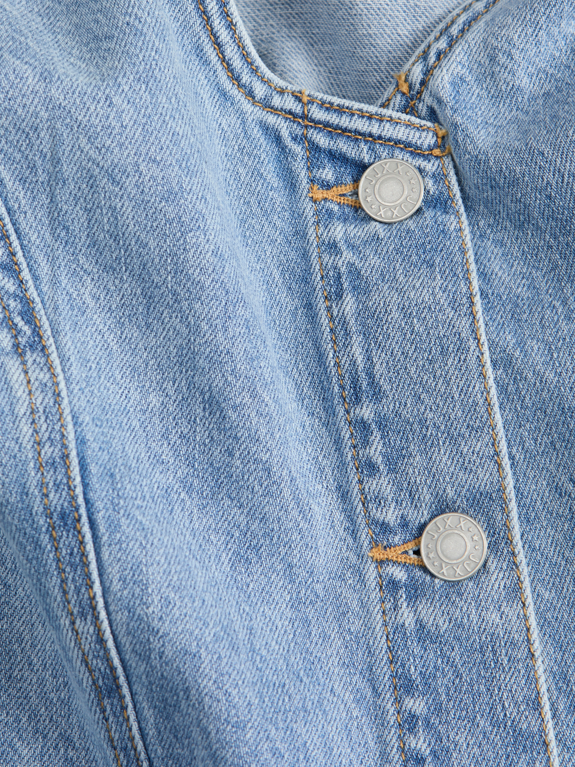 model_shot-detail